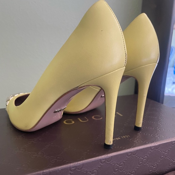 Gucci Yellow Pumps with Studs 36 - Picture 2 of 7